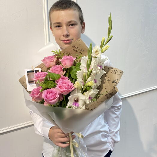 Букет с гладиолусами для педагога