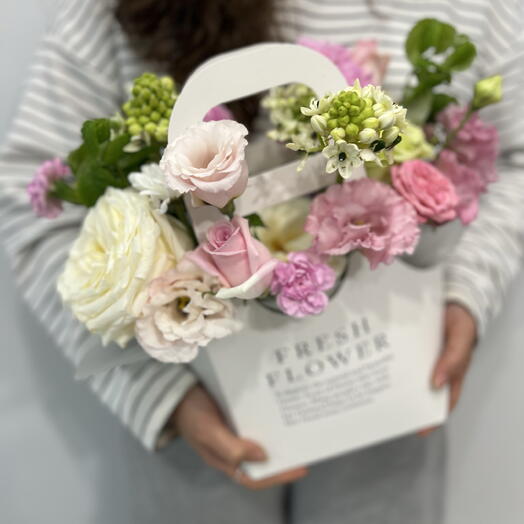 Сумочка с цветами 🍀🌸🌿