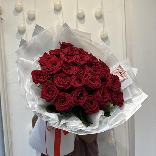 25 красных роз ️