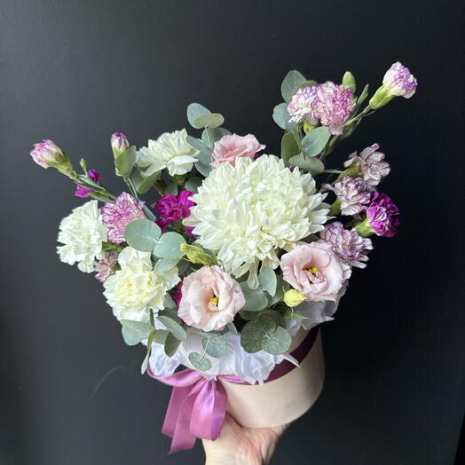 Пышная композиция «Сладкий сентябрь» 💟 с хризантемой, диантусом, эустомой и эвкалиптом