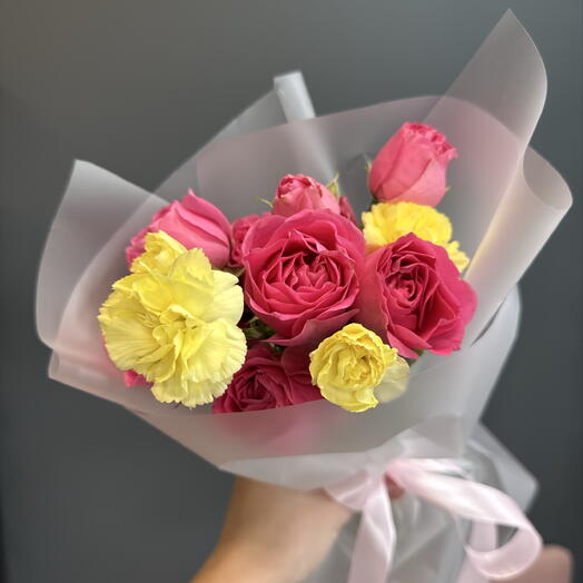 Мини букет комплимент 💐 Роза кустовая, диантус кустовой