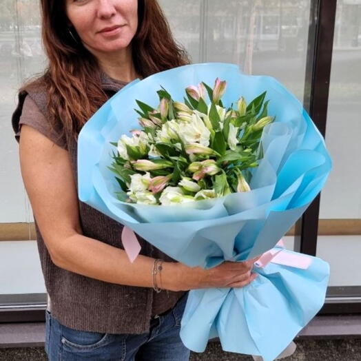 Букет из 7 альстромерий