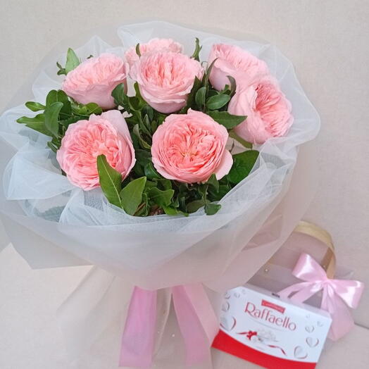 Peony roses + Raffaello