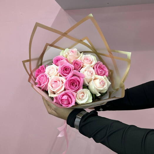 💗 Нежный микс | 15 роз в розовой гамме