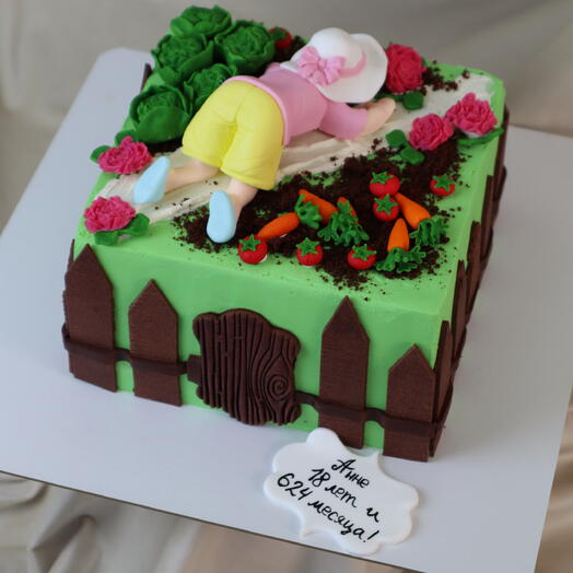 Веселый торт «Дачный сезон» с фигуркой — подарок бабушке