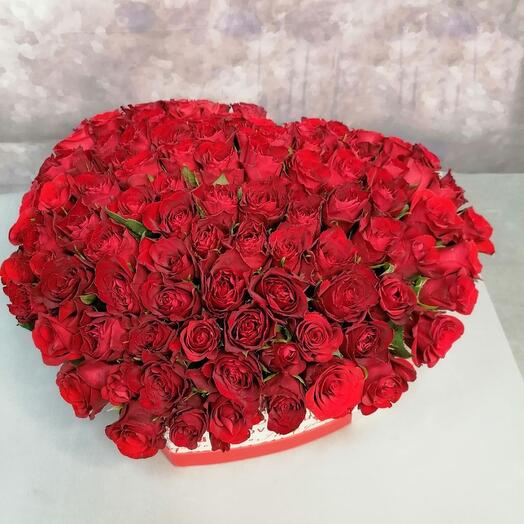 Композиция из 101 розы