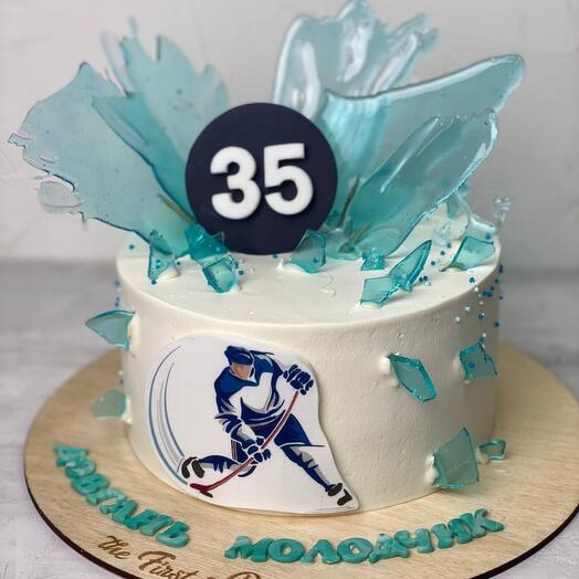 Birthday cake for a hockey player