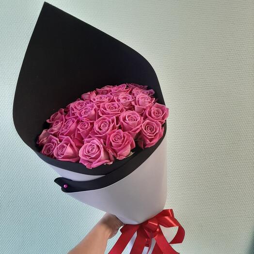Bouquet of 25 pink roses