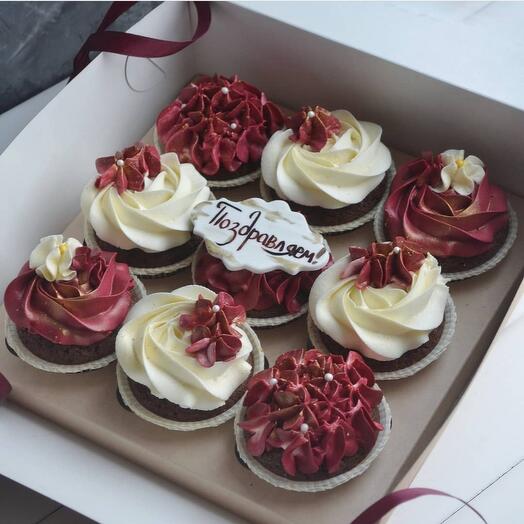 Cupcakes 9 pieces for girls / women