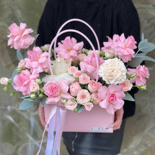 Сумочка с розовыми розами и эвкалиптом (Flower bag 4)