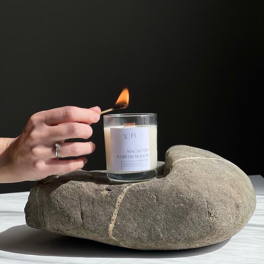 Vela perfumada para regalo "Manteca de karité y flores de monoi" vela