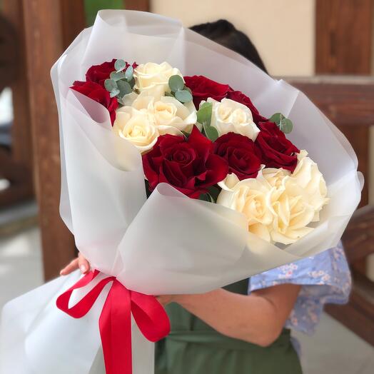 Classic bouquet of French roses