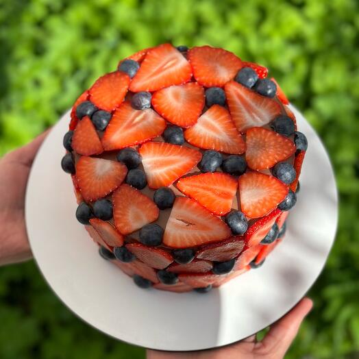 Торт «Very berry» на день рождения, свадьбу, юбилей