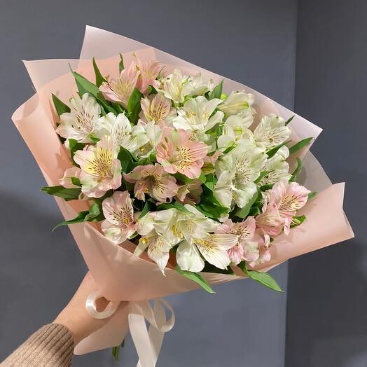 9 Alstroemeria