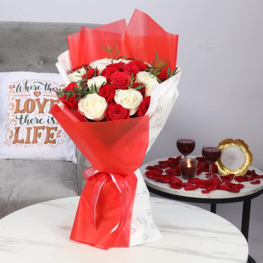 Red and White Beauty 21 Roses Bouquet