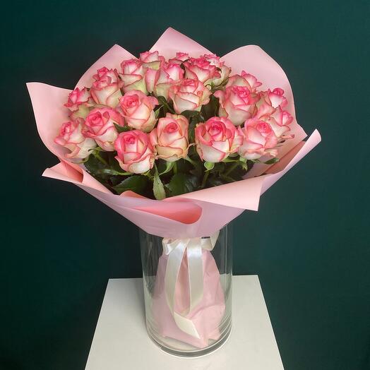 Bouquet of 21 pink roses