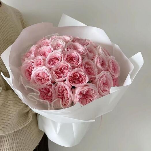 Роскошный букет пионовидных роз 25 шт