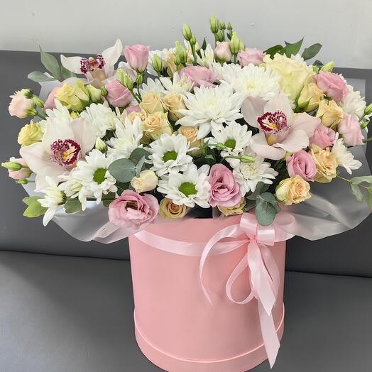 Цветы в коробке 🥰 (цветы в шляпной коробке с оазисом)