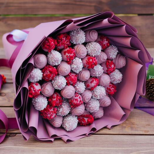Ciruela silvestre (Ramo de fresas en chocolate 700 gr. 16-32 piezas)