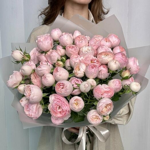 Букет пионовидных роз Менсфилд парк