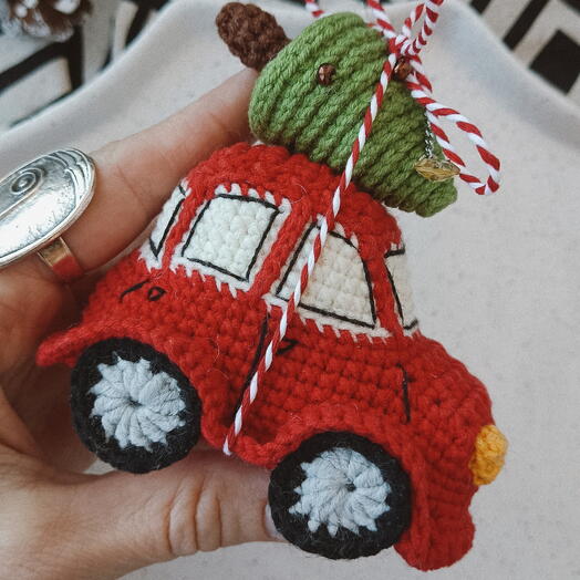 Ёлочная игрушка "Машинка с ёлочкой". Новогодний декор