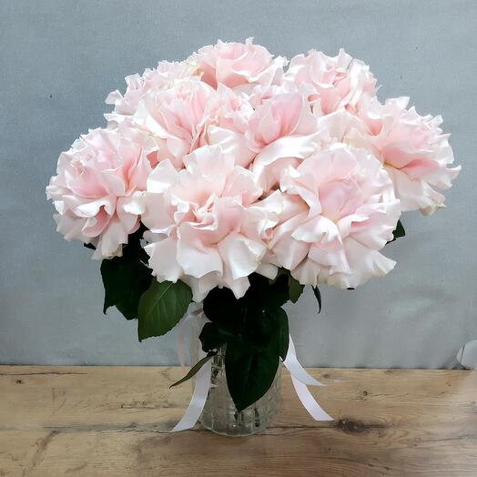 Bouquet of 9 French roses for mom