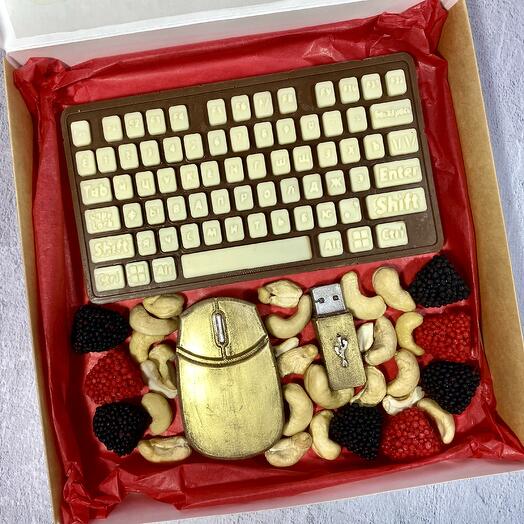 Подарок для мужчины любителя компьютеров