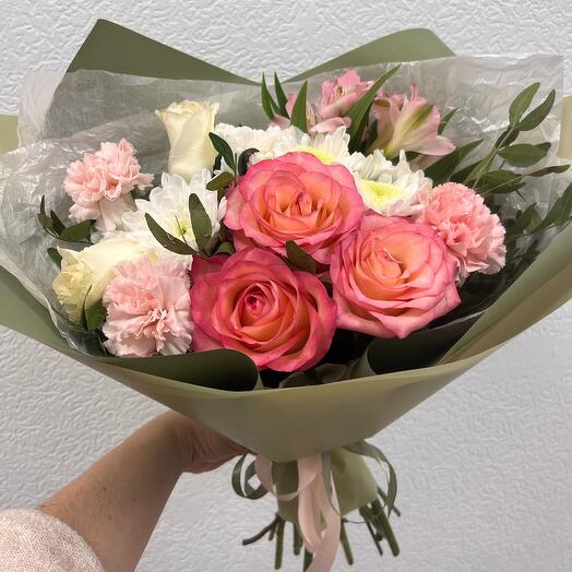Persistent bouquet with roses