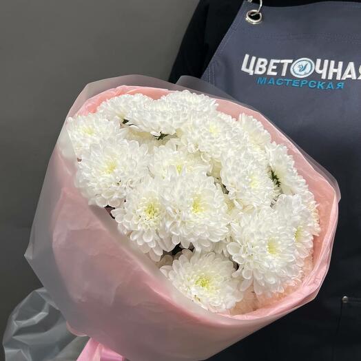 Моно букет из 7 белых махровых хризантем - (МББМХ-7)