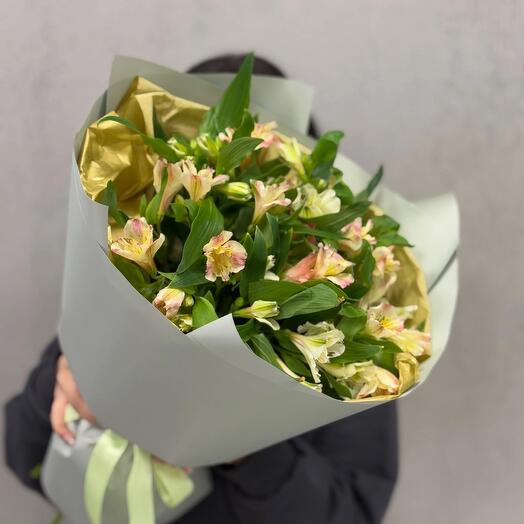 Monobloque de 9 alstroemeria