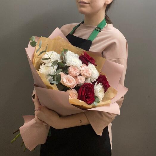 Bouquet "Venus" with red roses, chrysanthemum and bush roses