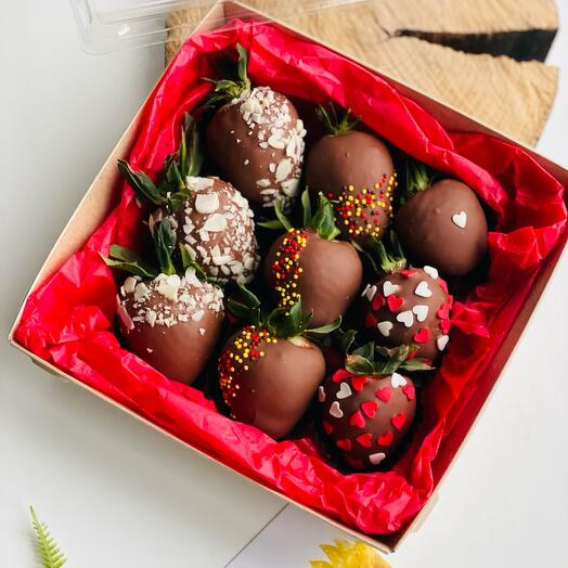 «Sweet berry» набор клубники в шоколаде 9 шт