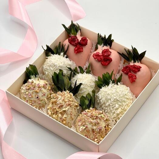 Клубника в шоколаде для коллеги