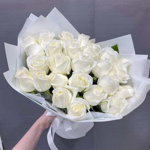 Букет из 25 белых роз