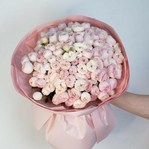 21 ветка кустовых пионовидных роз