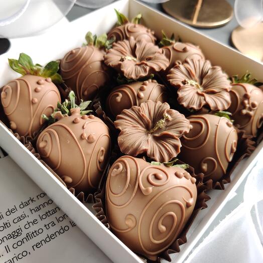 Клубника в шоколаде "Орео"
