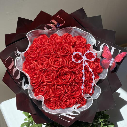 Red Fiyonk Rose