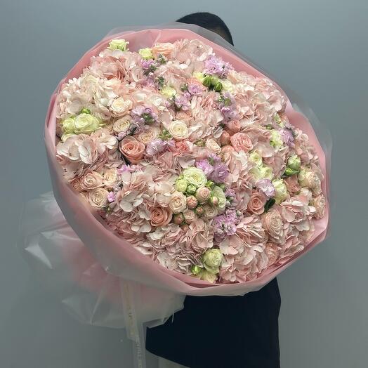 Огромный букет