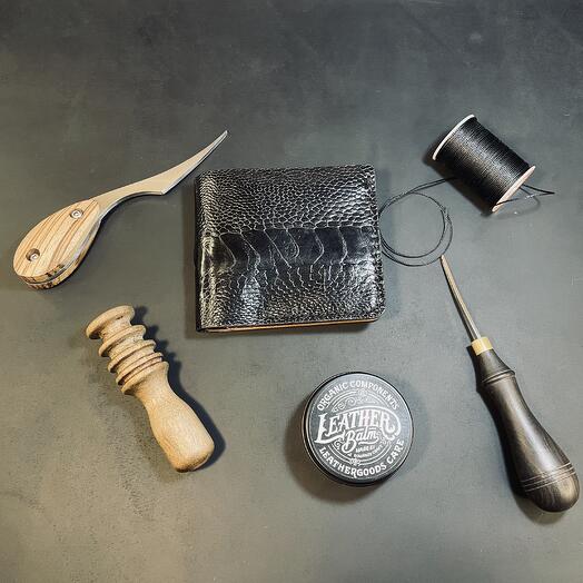 Кошелек из кожи страуса ручной работы