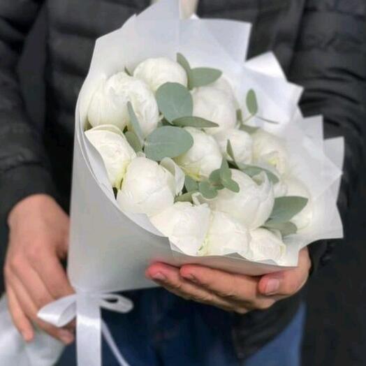 Белые Пионы с Эвкалиптом
