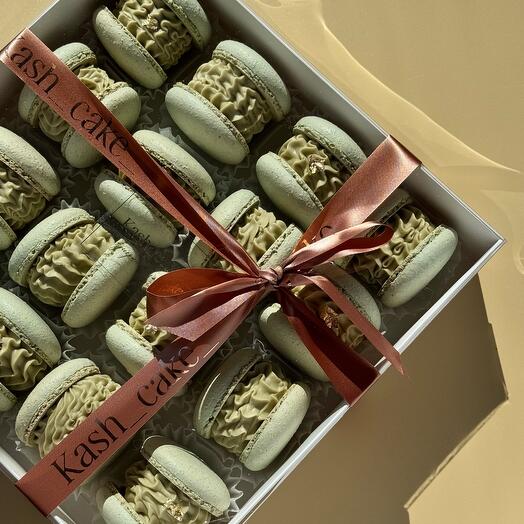 Большая коробка Макаронс 20 шт  «большой подарок»