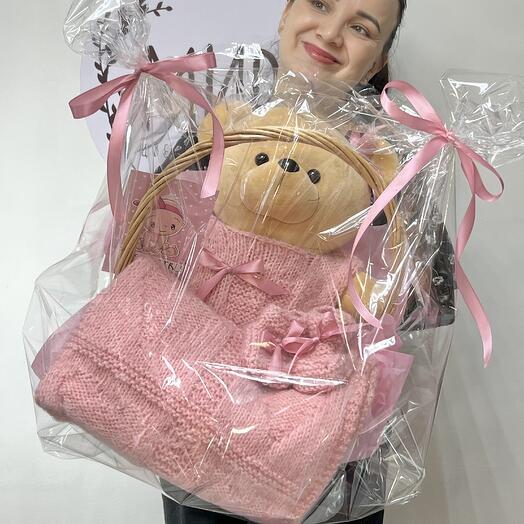 Подарочный набор для новорождённой девочки 💕в плетеной корзине