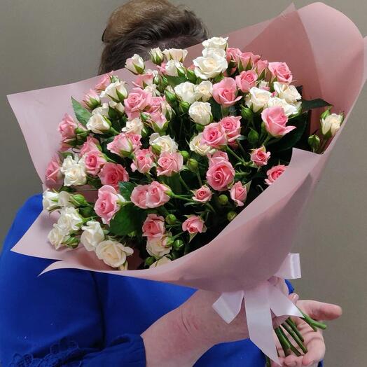 Букет кустовых роз :478