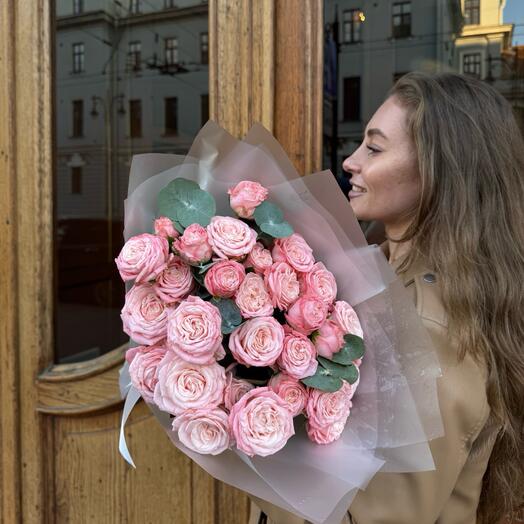 Пионовидные Розы Мадам Бомбастик S