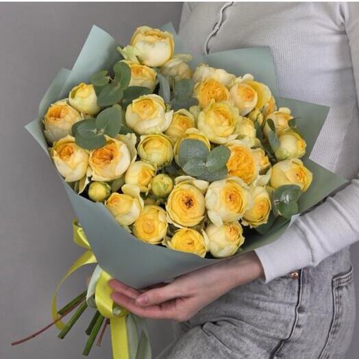 Букет желтых пионовидных кустовых роз Сильва Санни 9шт