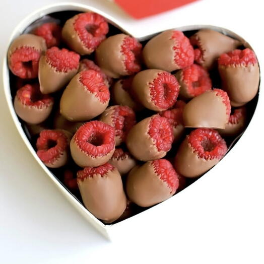 Малина в шоколаде Love