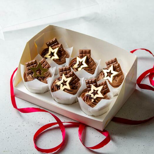 Шоколадные капкейки с золотыми звездами, 6 шт