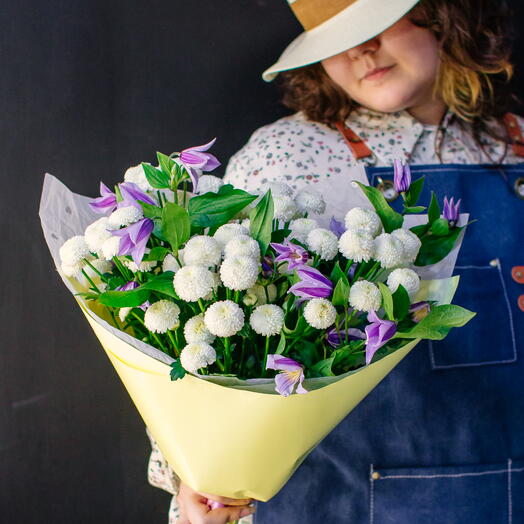 2S. Voluminous long-lasting bouquet with clematis and chrysanthemums