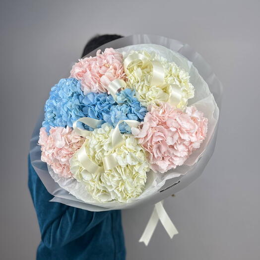 Моно-букет из гортензии с лентами