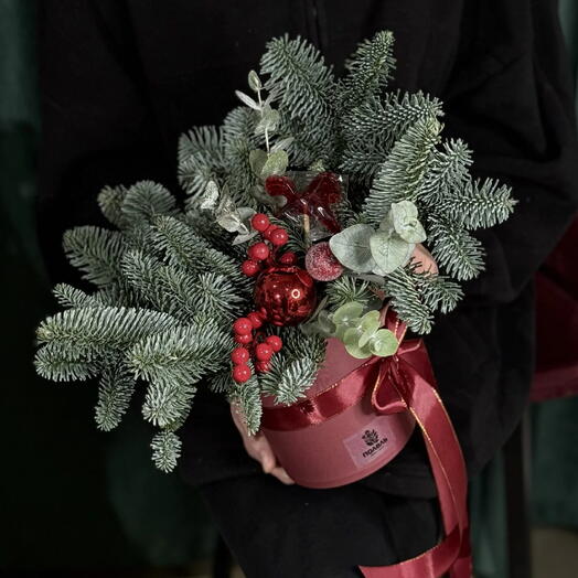 Новогодняя композиция с леденцом " Лошадка "